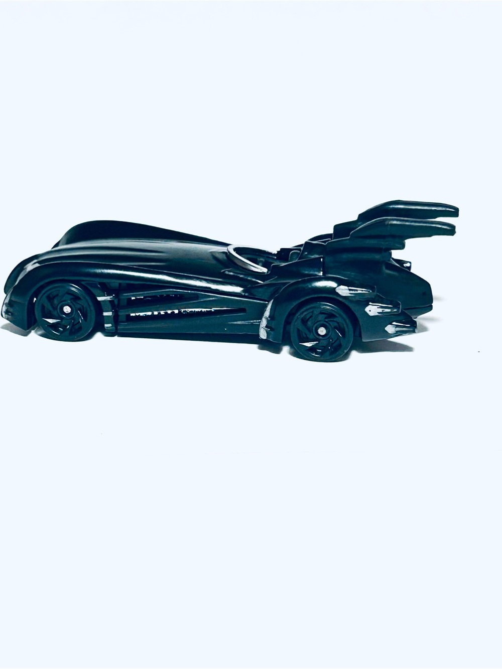 2023 Mattel Hot Wheels Batman & Robin Batmobile - Picture 7 of 10